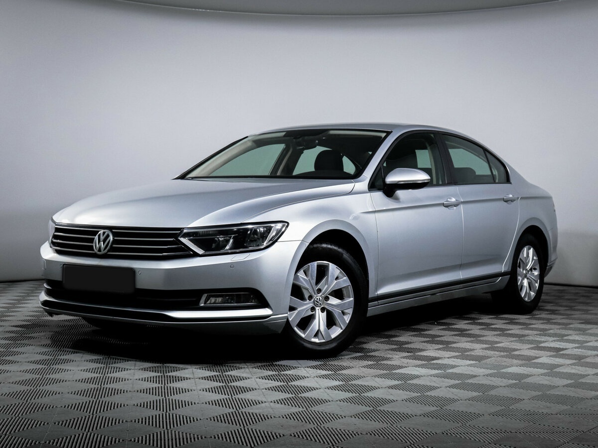 Volkswagen Passat с пробегом — 2017 год. Фото: #0