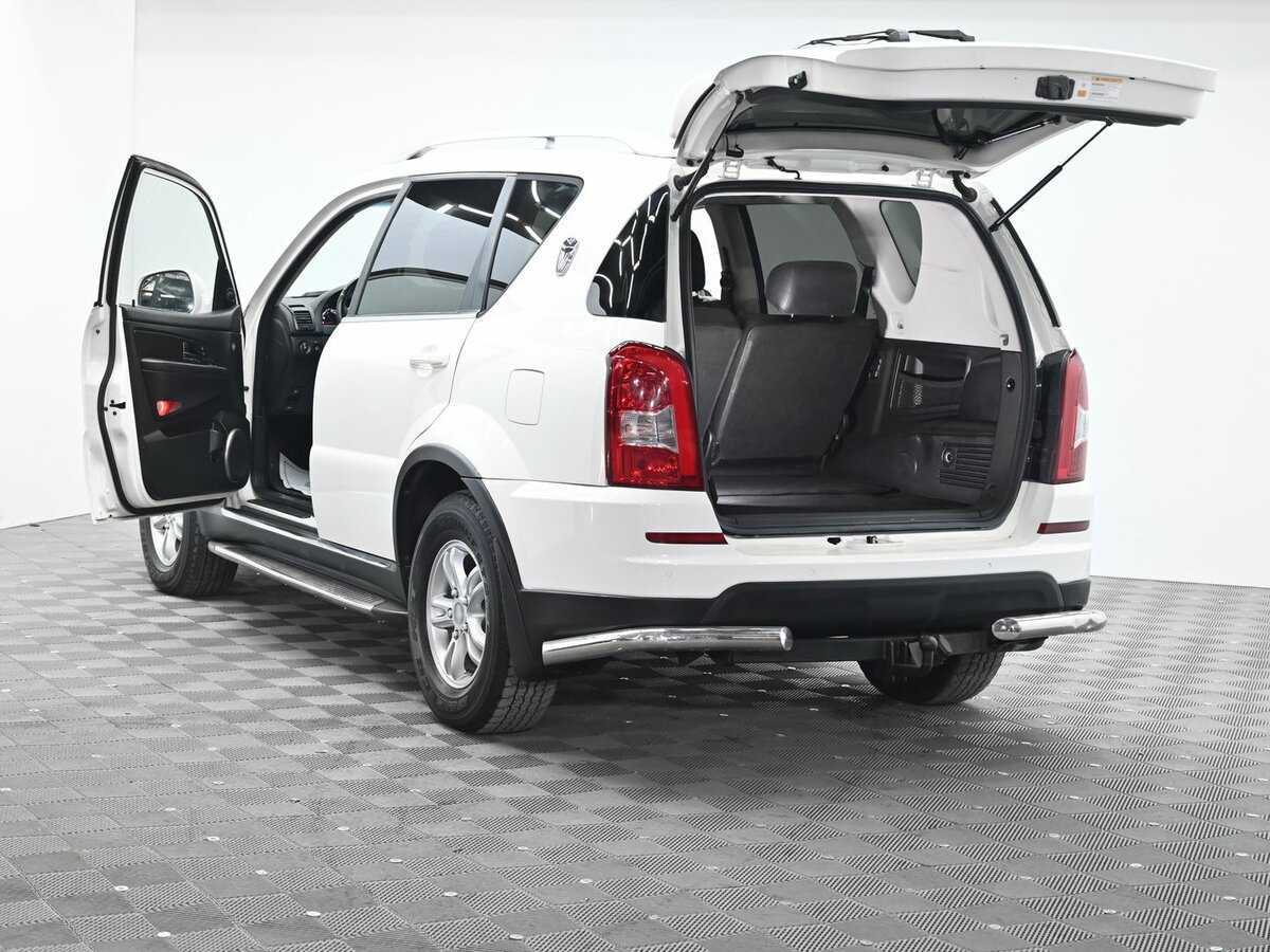 SsangYong Rexton с пробегом — 2013 год. Фото: #4