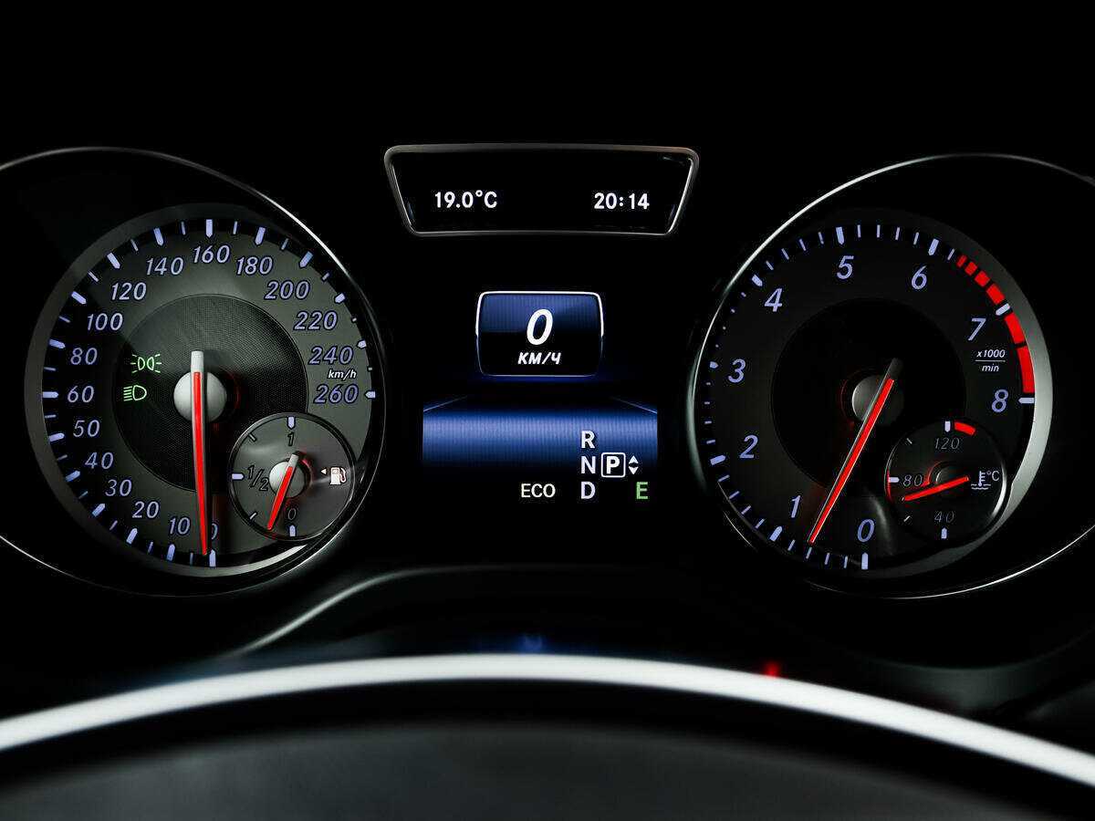 Mercedes-Benz GLA с пробегом — 2014 год. Фото: #9