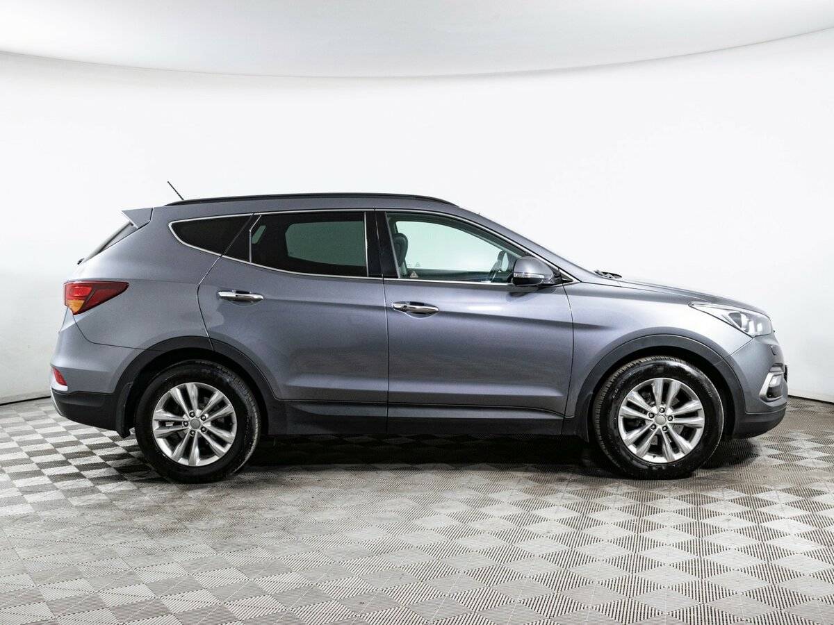 Hyundai Santa Fe с пробегом — 2016 год. Фото: #3