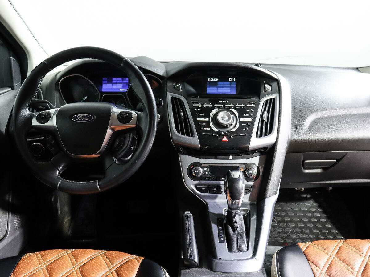 Ford Focus с пробегом — 2012 год. Фото: #11