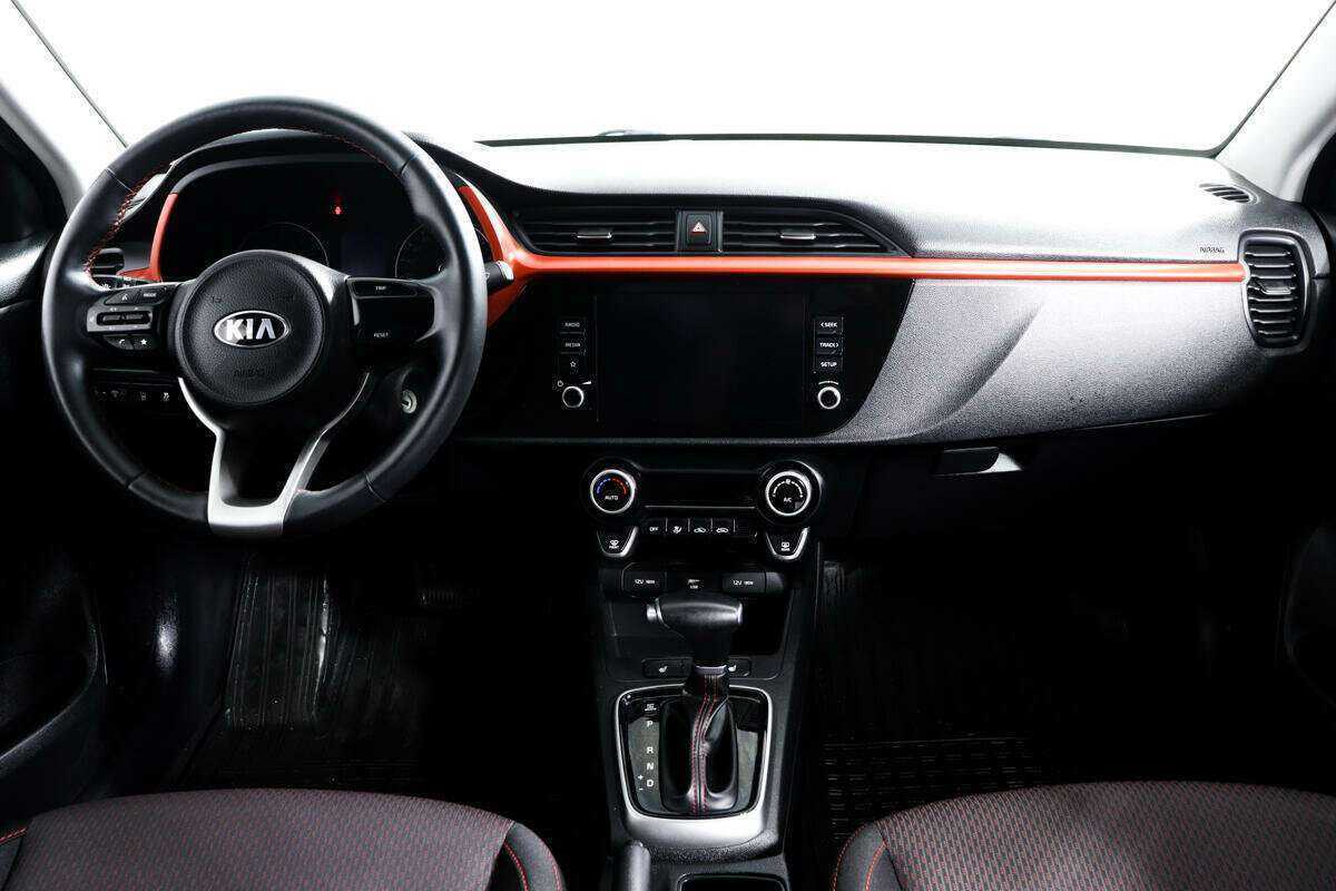 Kia Rio с пробегом — 2020 год. Фото: #10