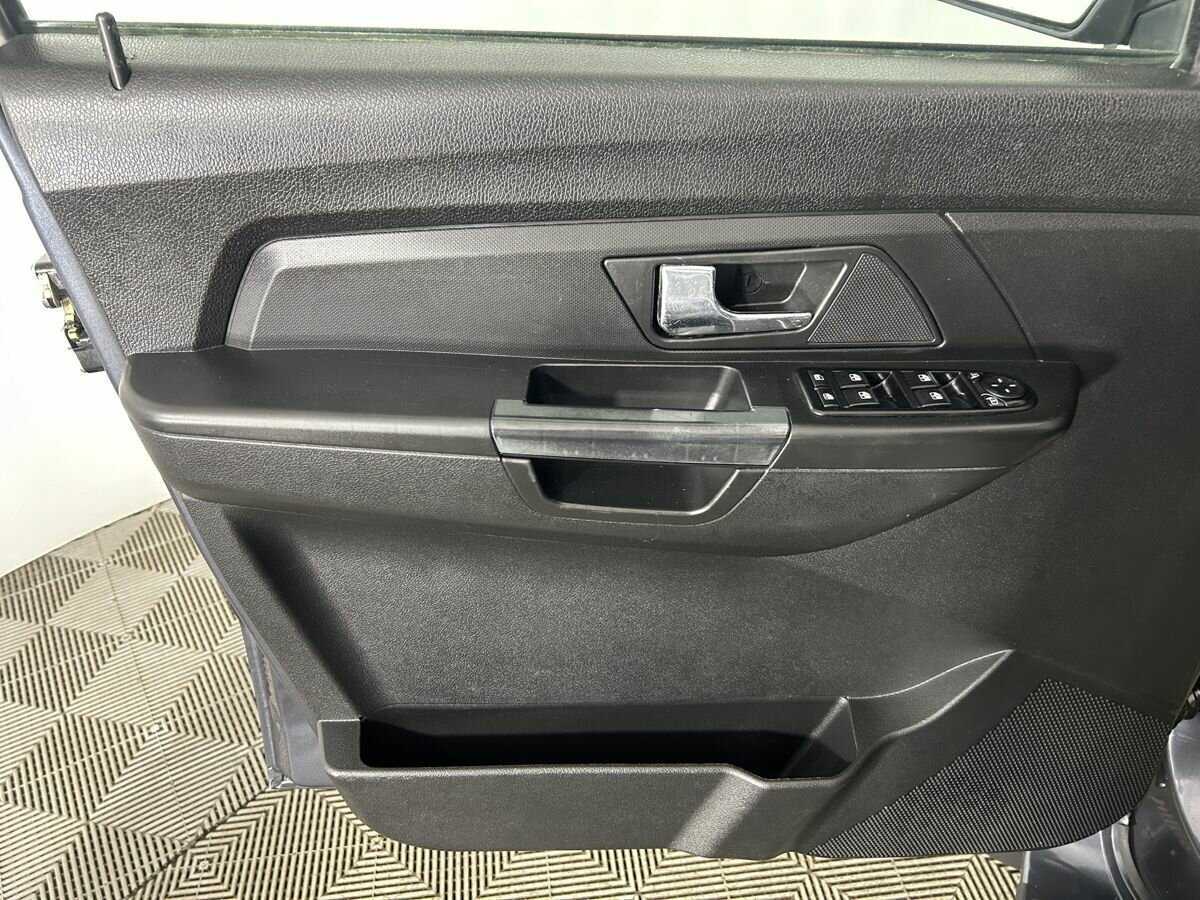 УАЗ Patriot с пробегом — 2016 год. Фото: #7