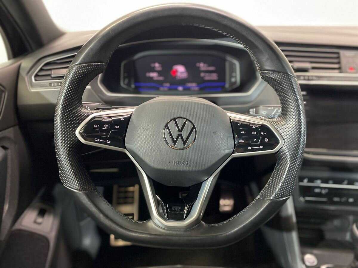 Volkswagen Tiguan с пробегом — 2021 год. Фото: #11