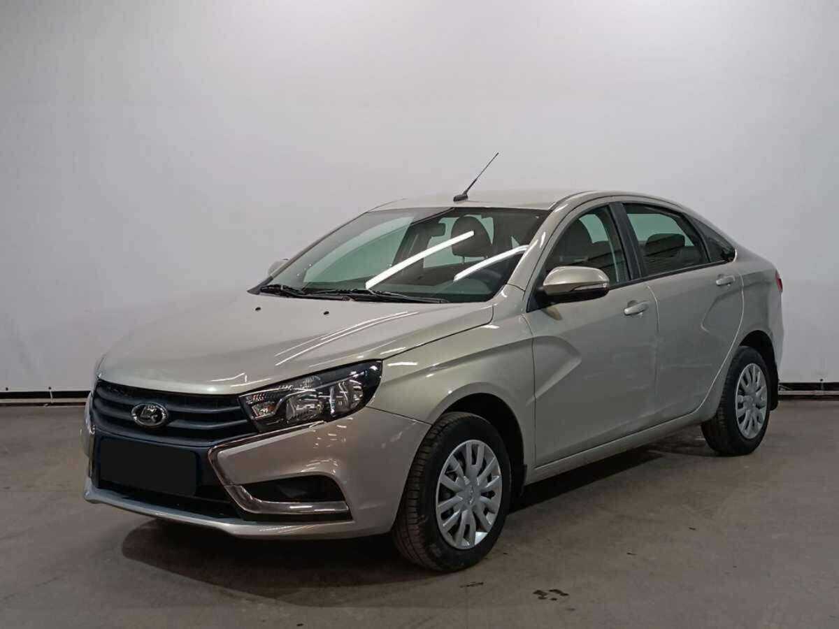Lada (ВАЗ) Vesta с пробегом — 2018 год. Посмотреть фото