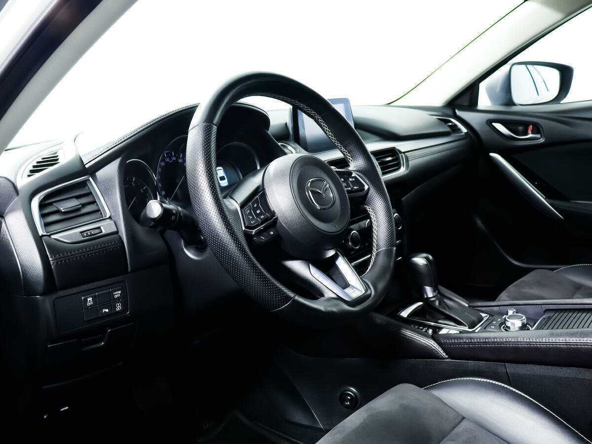 Mazda 6 с пробегом — 2017 год. Фото: #12