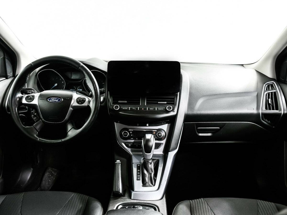Ford Focus с пробегом — 2013 год. Фото: #10