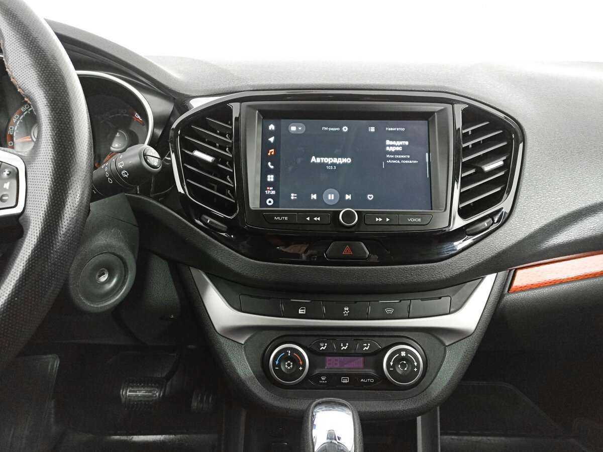 Lada (ВАЗ) Vesta с пробегом — 2021 год. Фото: #12