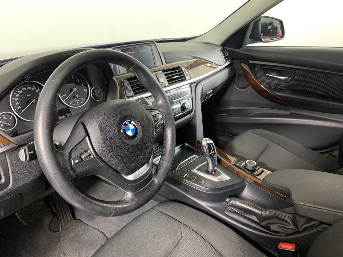BMW 3 серии с пробегом — 2017 год. Фото: #8
