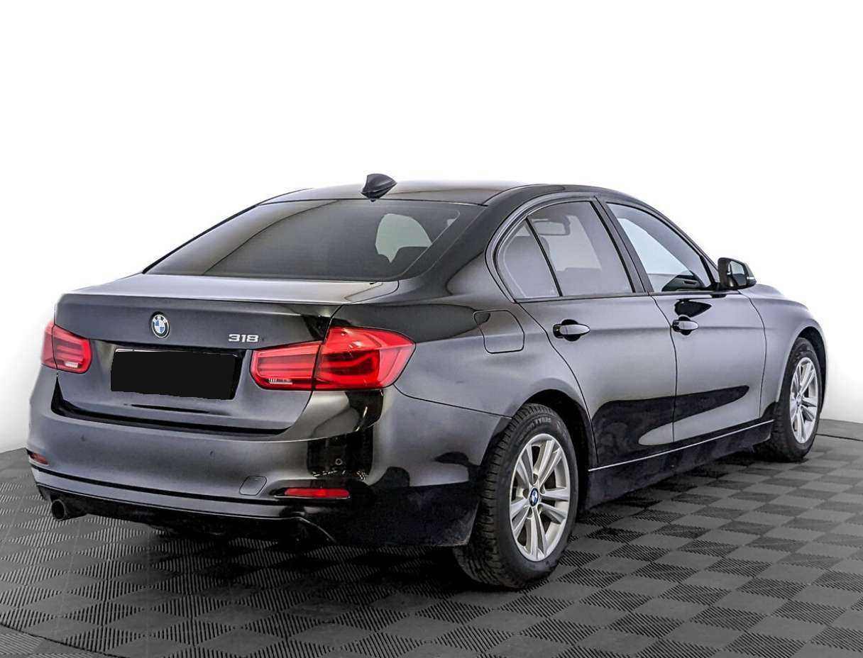 BMW 3 серии с пробегом — 2018 год. Фото: #4