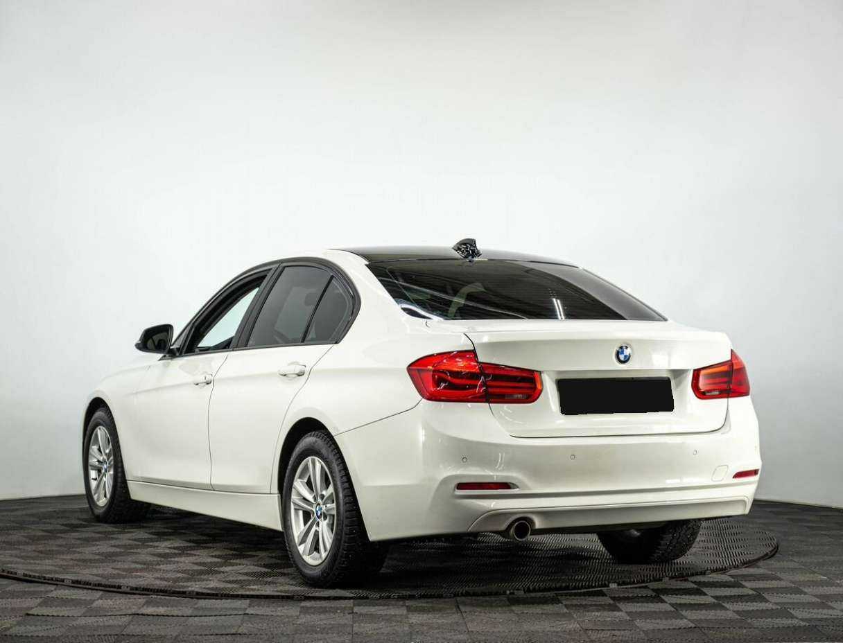 BMW 3 серии с пробегом — 2016 год. Фото: #5
