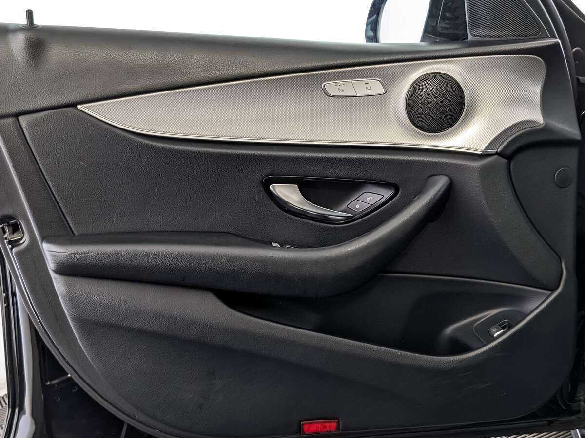 Mercedes-Benz E-Класс с пробегом — 2018 год. Фото: #14