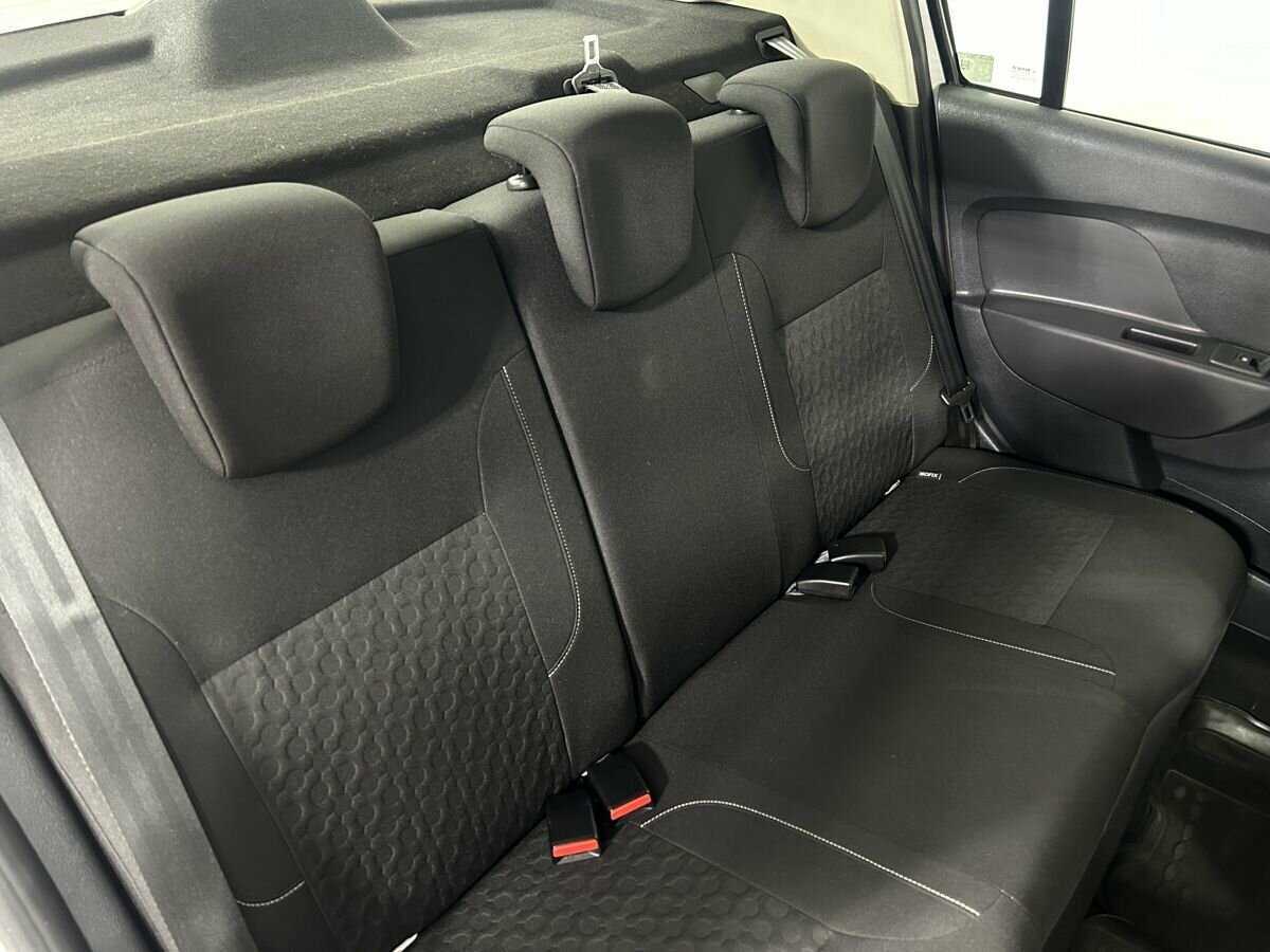 Renault Logan с пробегом — 2016 год. Фото: #14