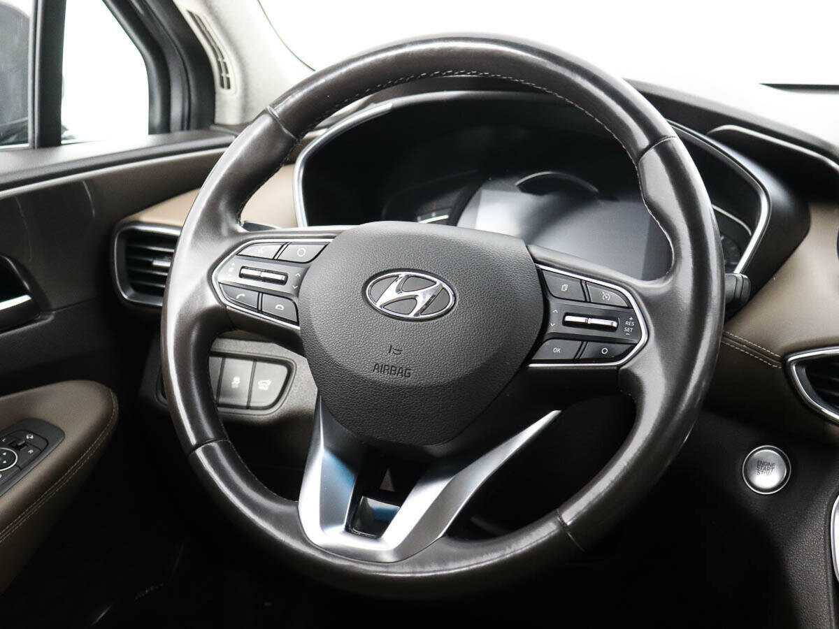 Hyundai Santa Fe с пробегом — 2019 год. Фото: #14