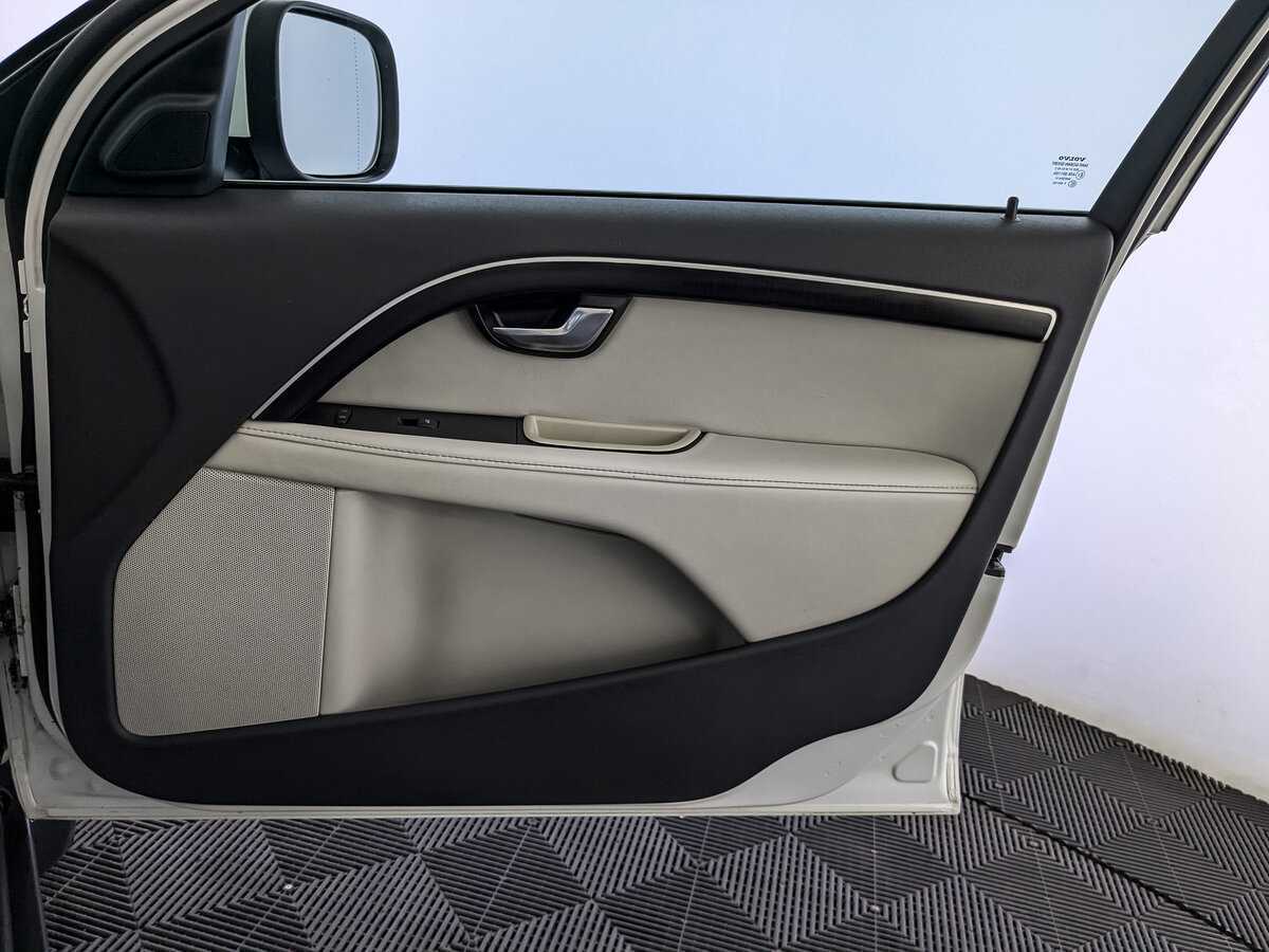 Volvo XC70 с пробегом — 2012 год. Фото: #20