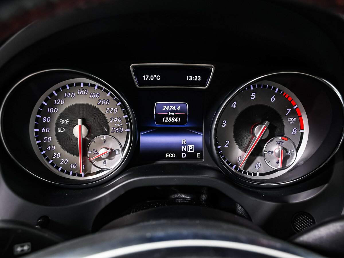 Mercedes-Benz GLA с пробегом — 2014 год. Фото: #9