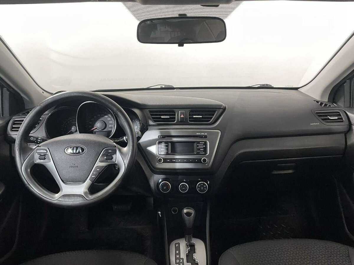 Kia Rio с пробегом — 2017 год. Фото: #5