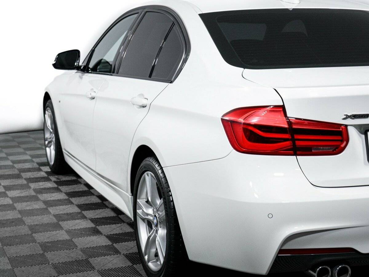 BMW 3 серии с пробегом — 2018 год. Фото: #18