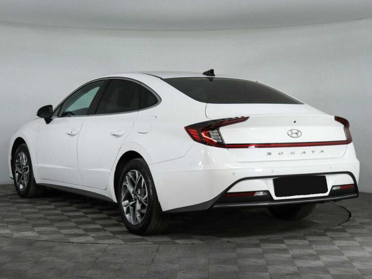Hyundai Sonata с пробегом — 2021 год. Фото: #6