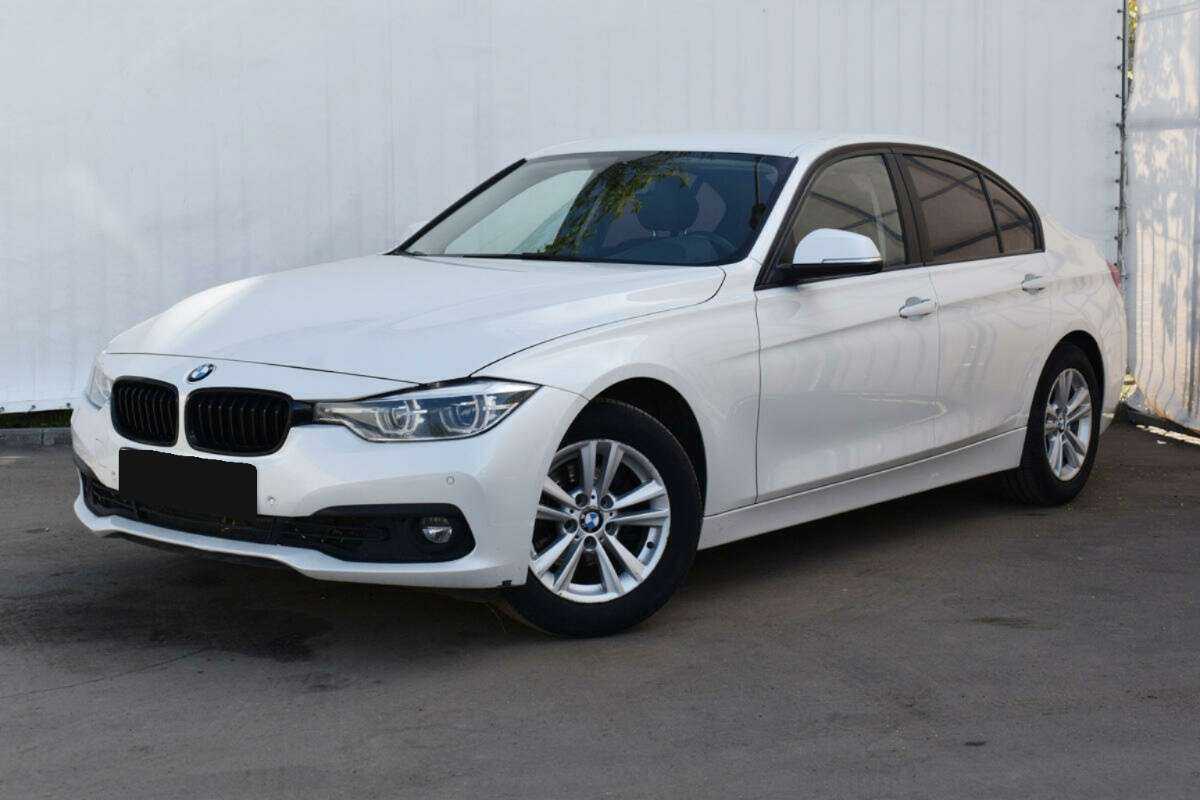 BMW 3 серии с пробегом — 2018 год. Посмотреть фото