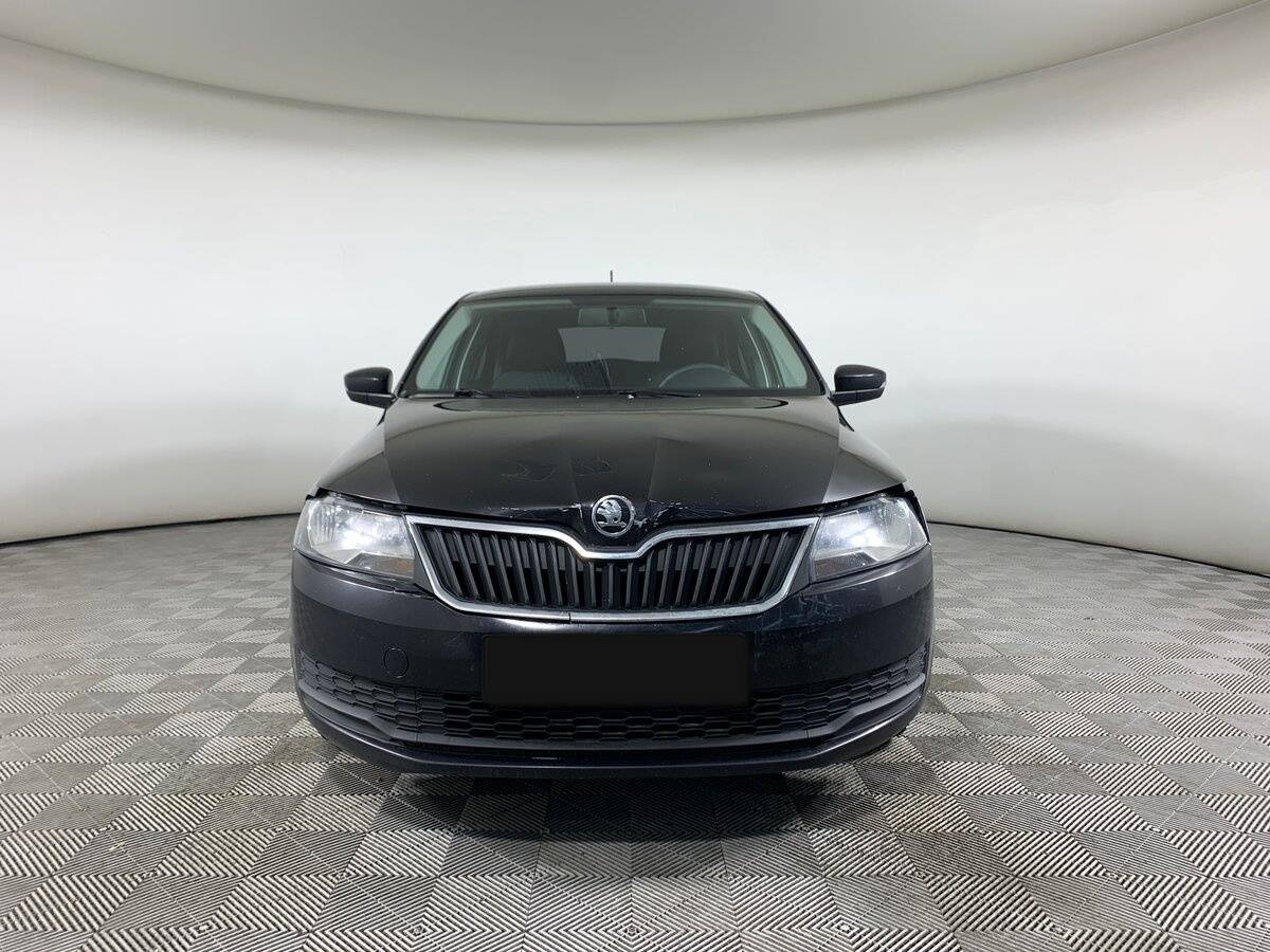 Skoda Rapid с пробегом — 2018 год. Фото: #1
