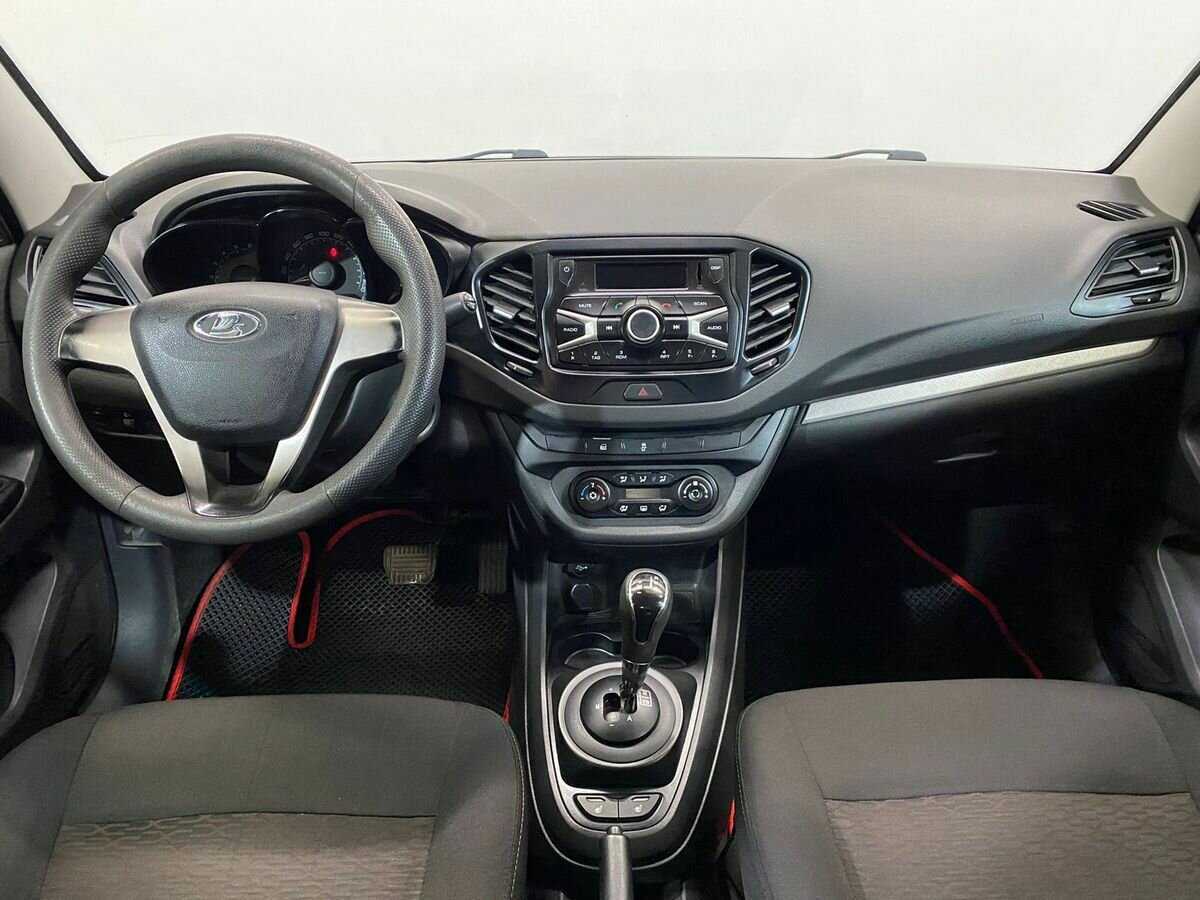 Lada (ВАЗ) Vesta с пробегом — 2016 год. Фото: #8