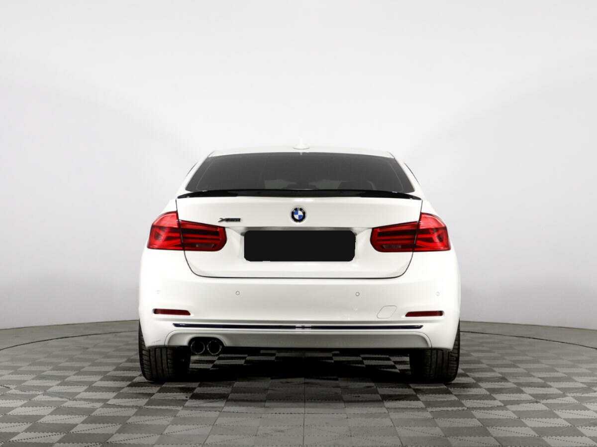 BMW 3 серии с пробегом — 2016 год. Фото: #5