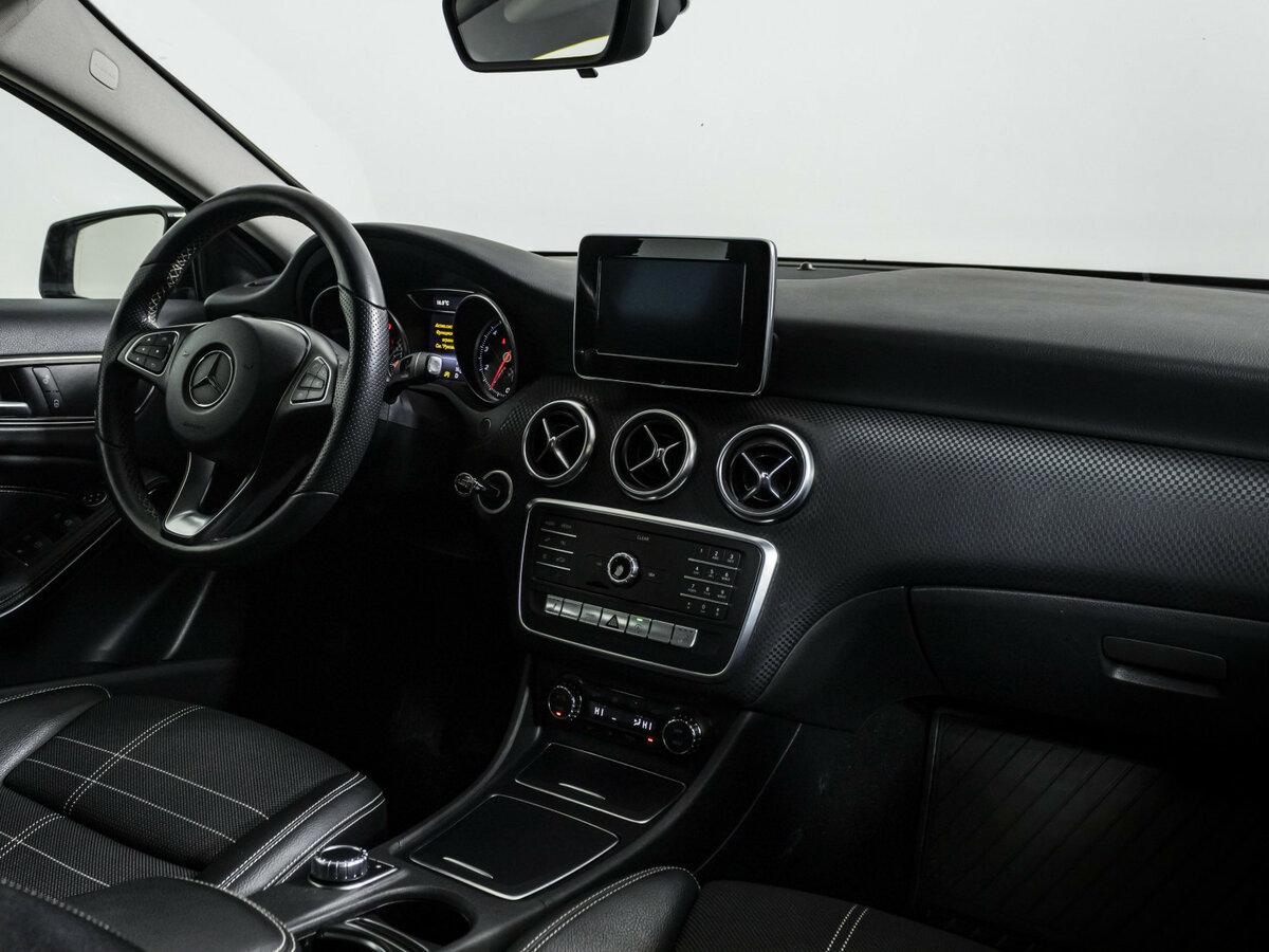 Mercedes-Benz A-Класс с пробегом — 2016 год. Фото: #8