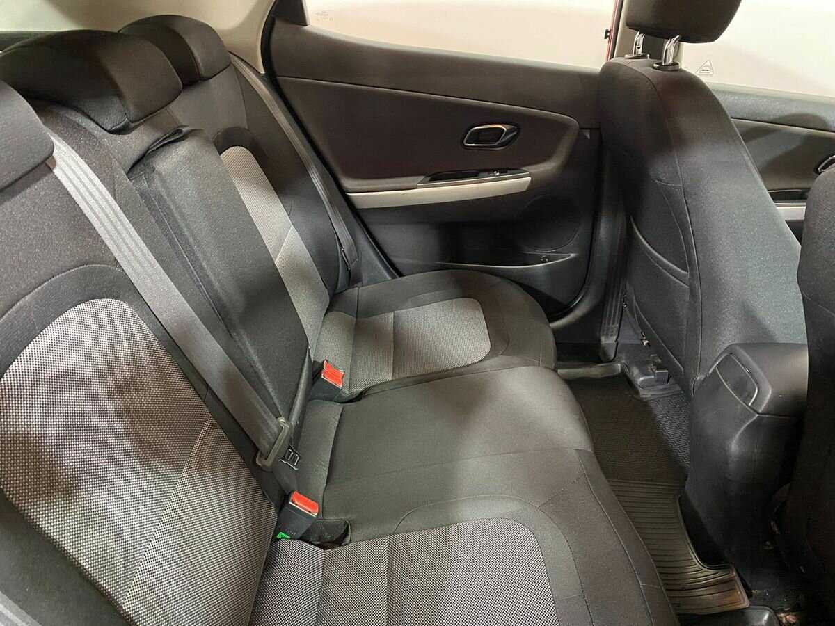 Kia Ceed с пробегом — 2016 год. Фото: #10
