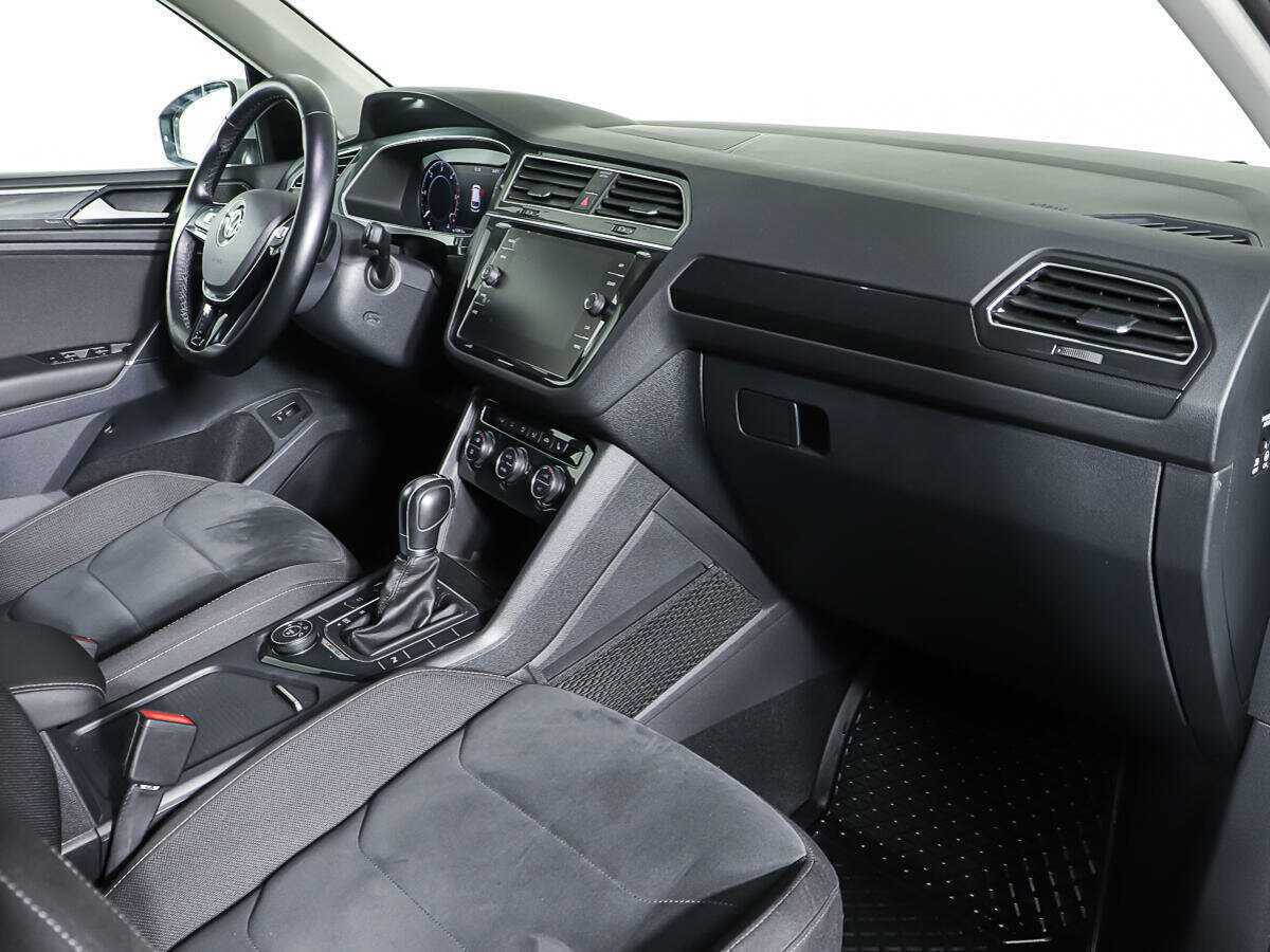 Volkswagen Tiguan с пробегом — 2017 год. Фото: #8