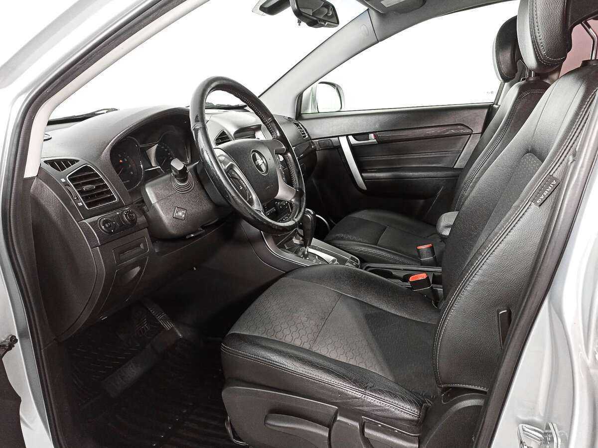 Chevrolet Captiva с пробегом — 2015 год. Фото: #12