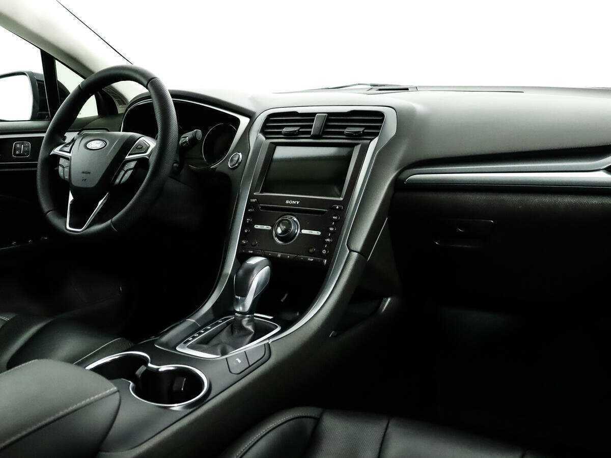 Ford Mondeo с пробегом — 2017 год. Фото: #12