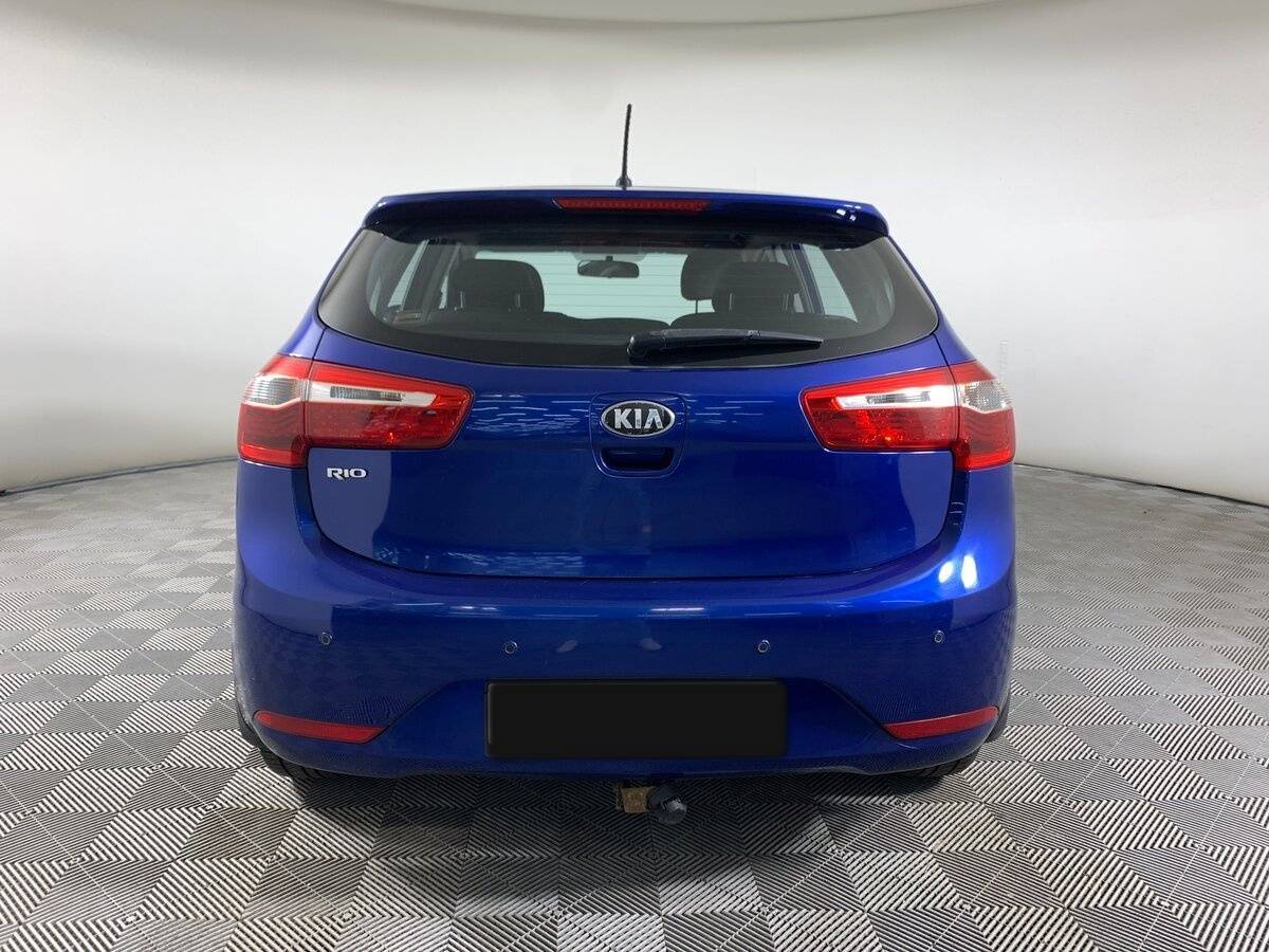 Kia Rio с пробегом — 2013 год. Фото: #5