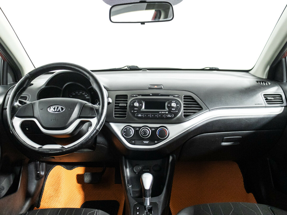 Kia Picanto с пробегом — 2014 год. Фото: #12