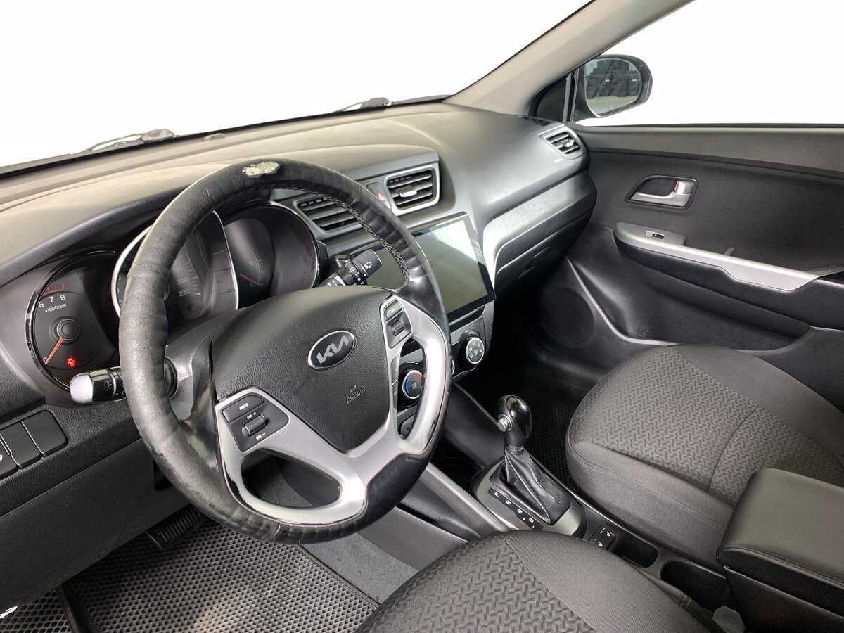Kia Rio с пробегом — 2015 год. Фото: #10
