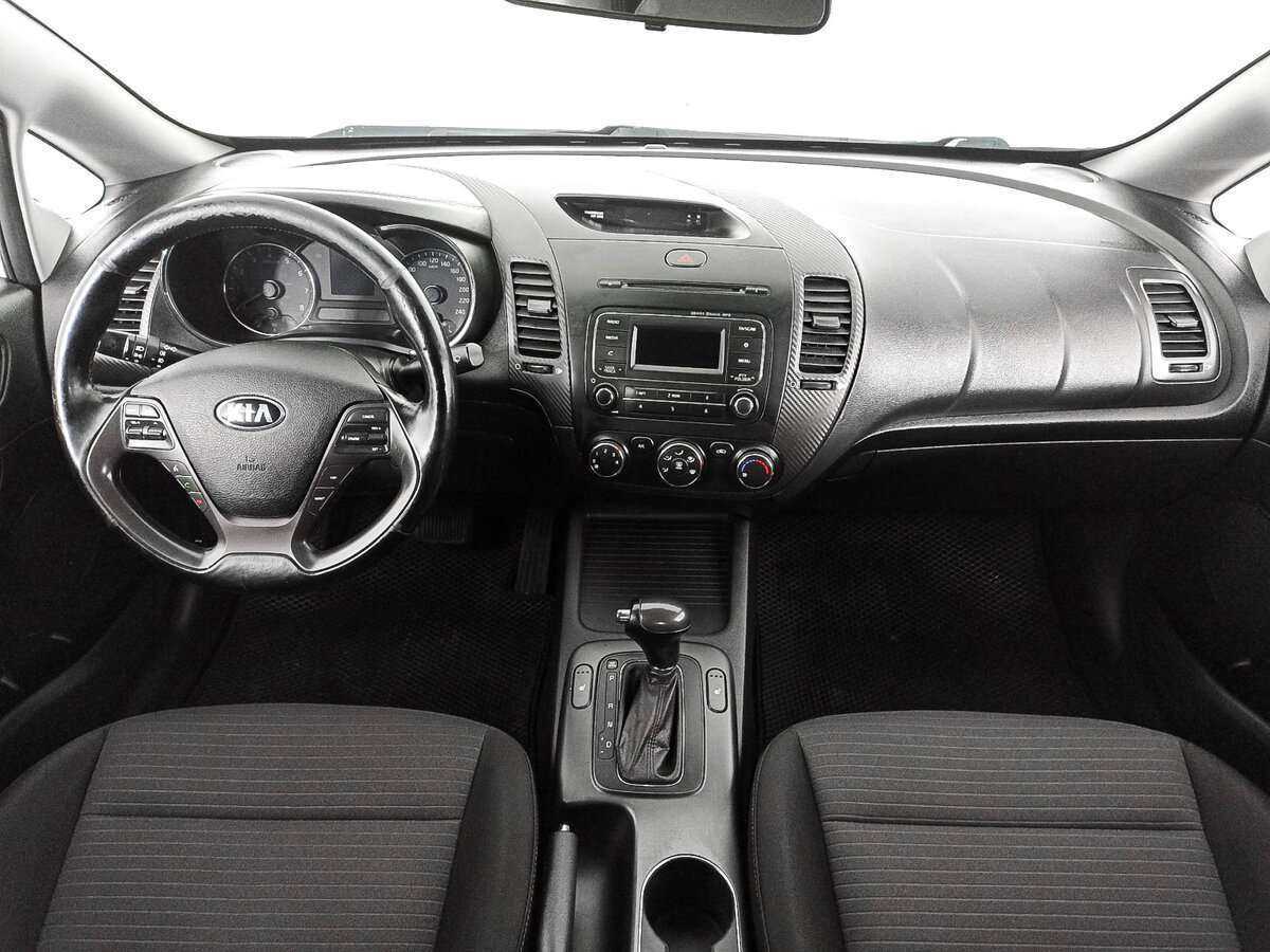 Kia Cerato с пробегом — 2014 год. Фото: #11
