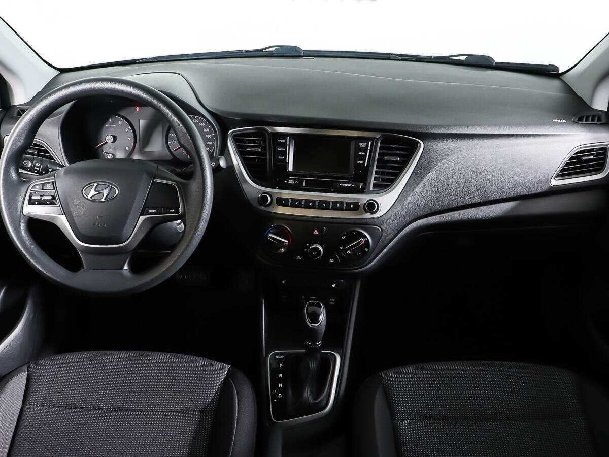 Hyundai Solaris с пробегом — 2017 год. Фото: #10