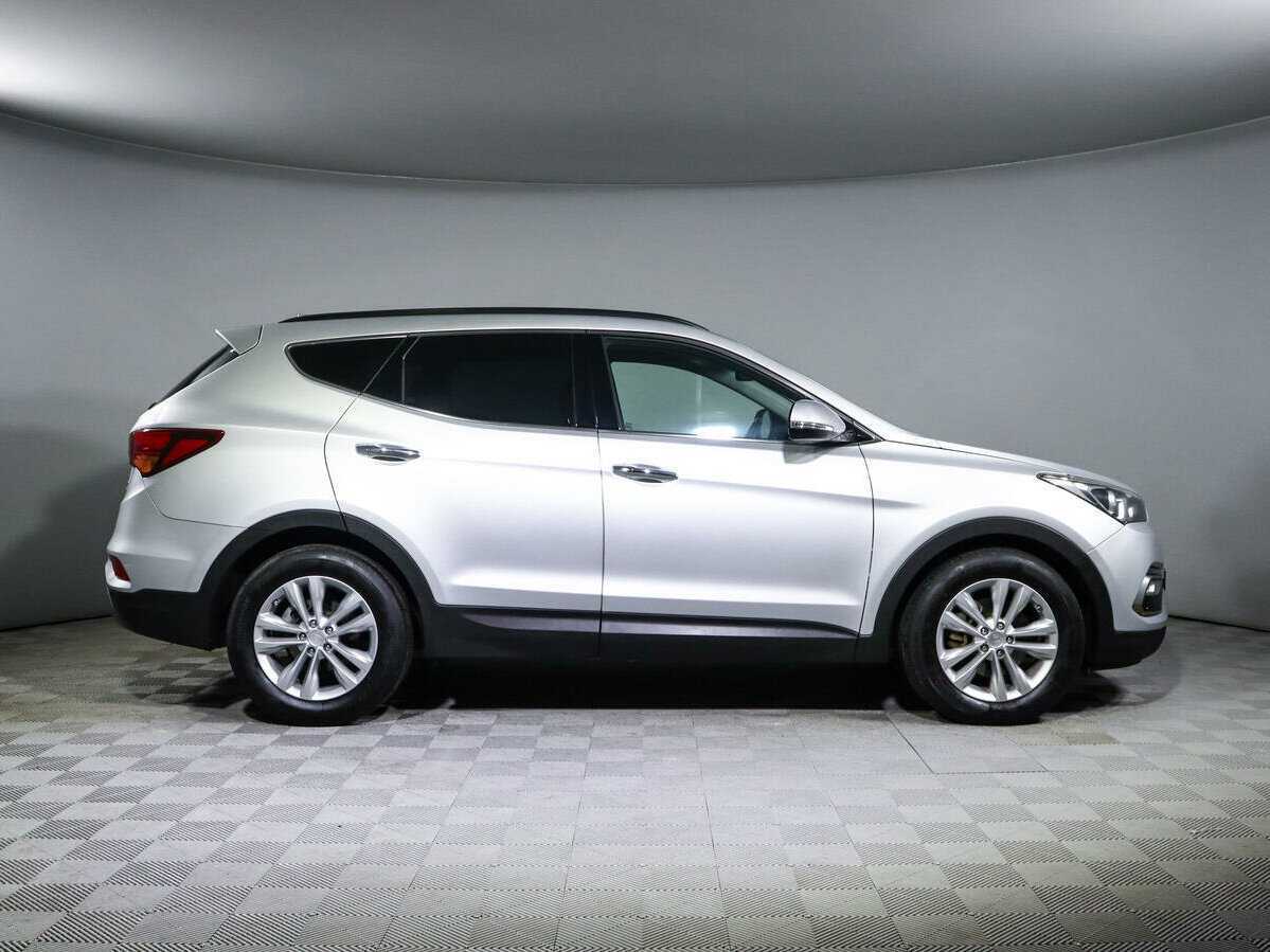 Hyundai Santa Fe с пробегом — 2016 год. Фото: #3