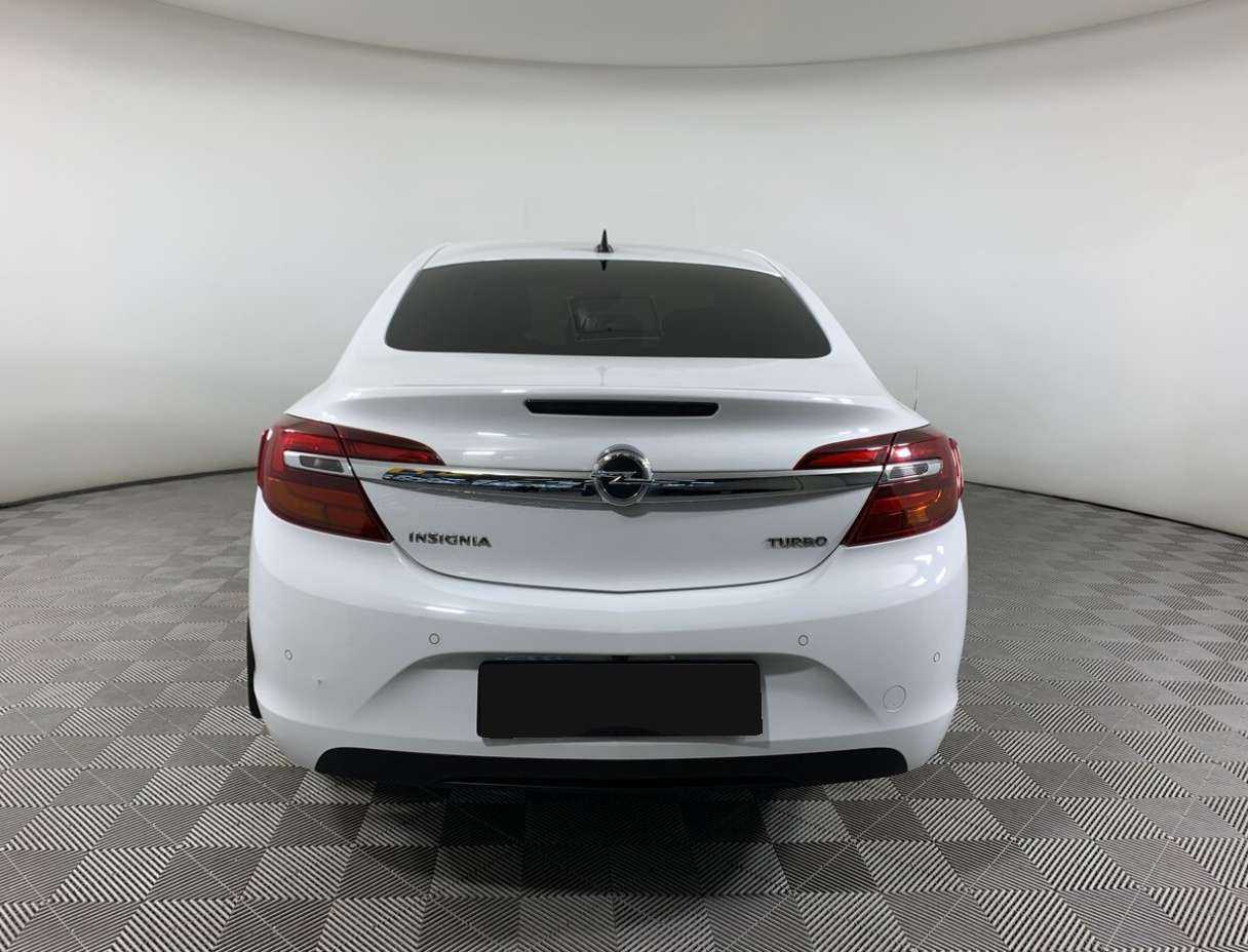 Opel Insignia с пробегом — 2014 год. Фото: #4