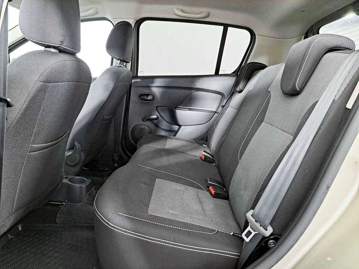 Renault Sandero с пробегом — 2021 год. Фото: #9