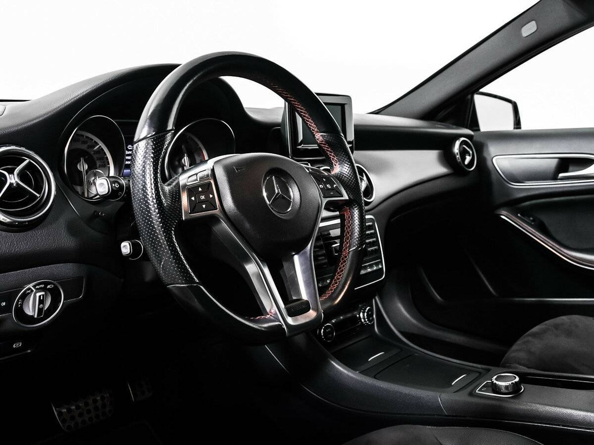 Mercedes-Benz GLA с пробегом — 2014 год. Фото: #11