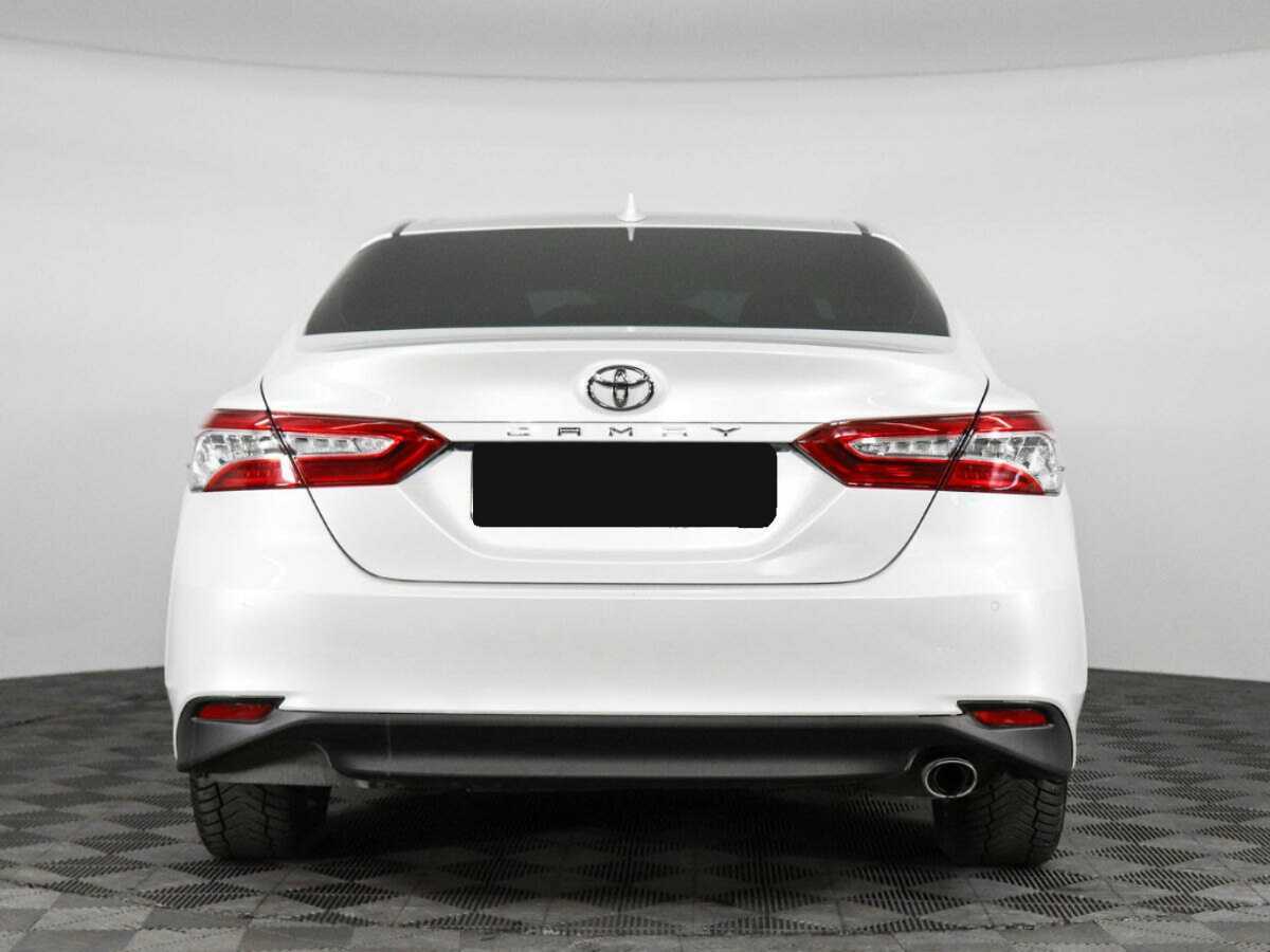 Toyota Camry с пробегом — 2020 год. Фото: #5