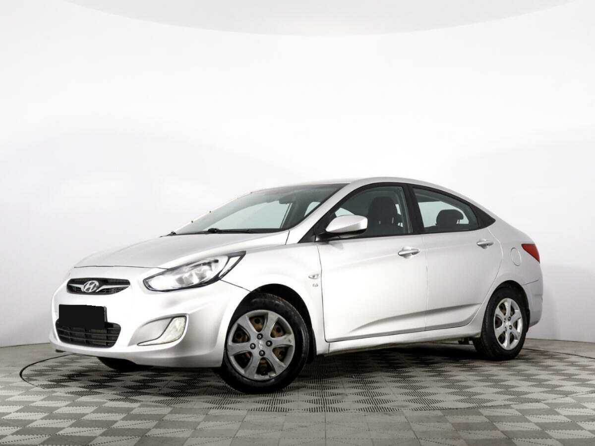 Hyundai Solaris с пробегом — 2013 год. Фото: #0