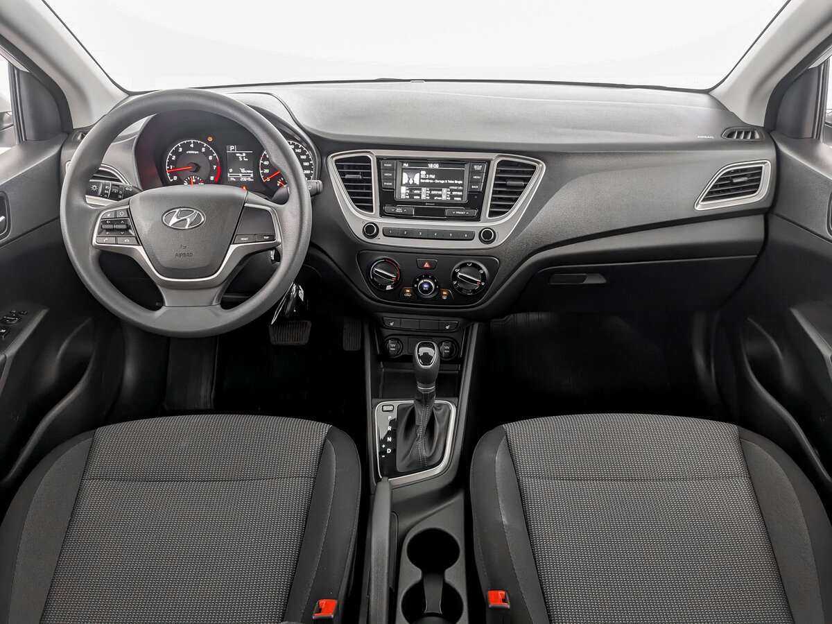 Hyundai Solaris с пробегом — 2022 год. Фото: #13