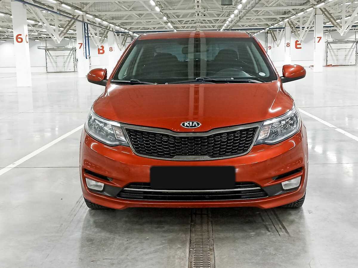 Kia Rio с пробегом — 2015 год. Фото: #1