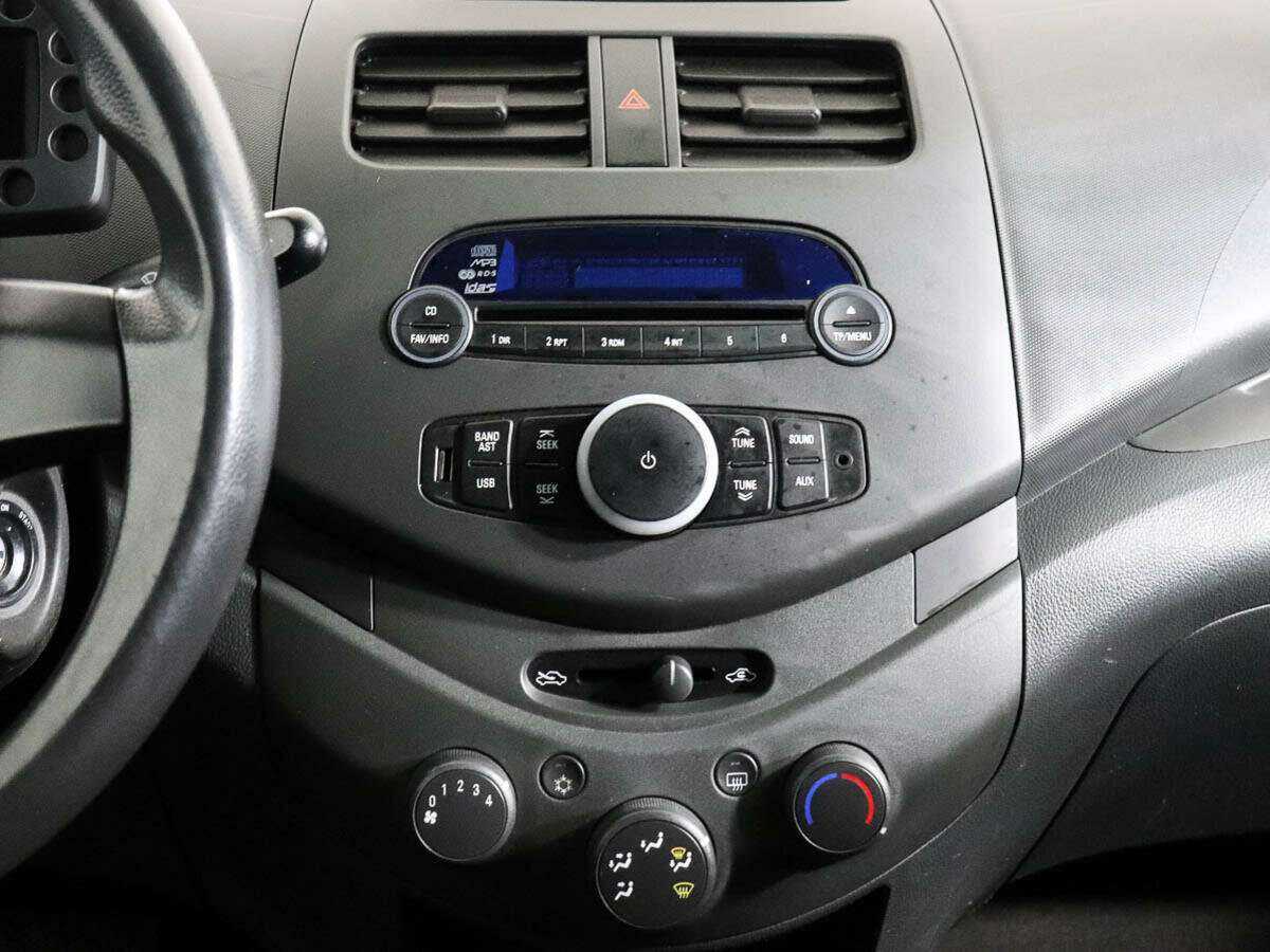 Chevrolet Spark с пробегом — 2013 год. Фото: #11