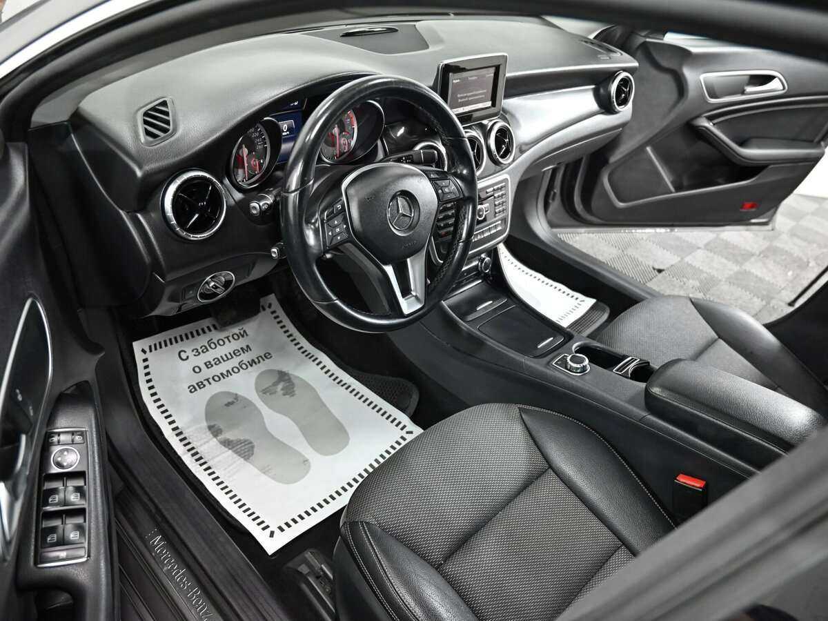 Mercedes-Benz CLA с пробегом — 2013 год. Фото: #4