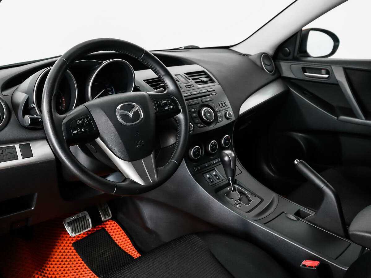Mazda 3 с пробегом — 2012 год. Фото: #8