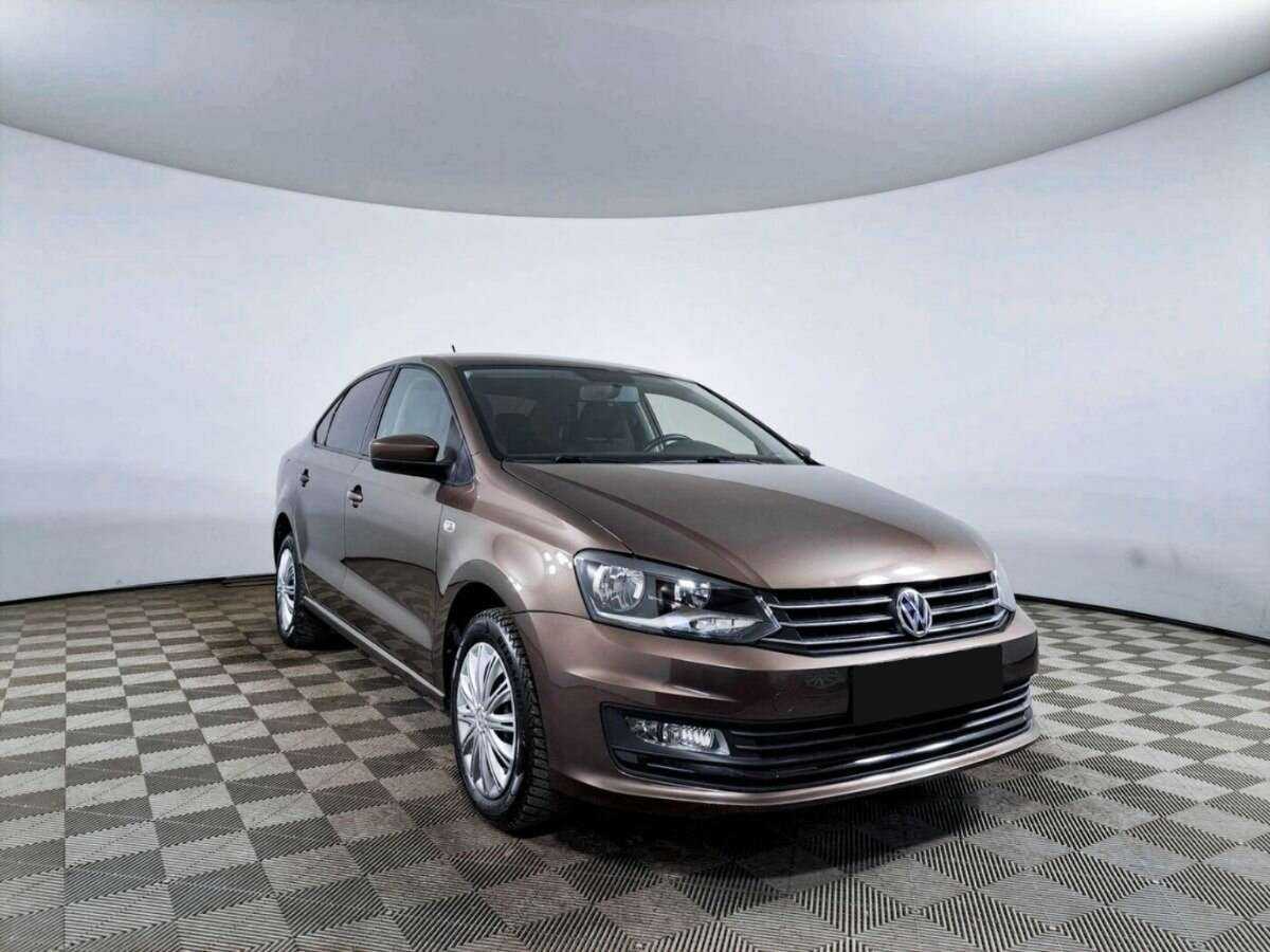 Volkswagen Polo с пробегом — 2016 год. Фото: #2