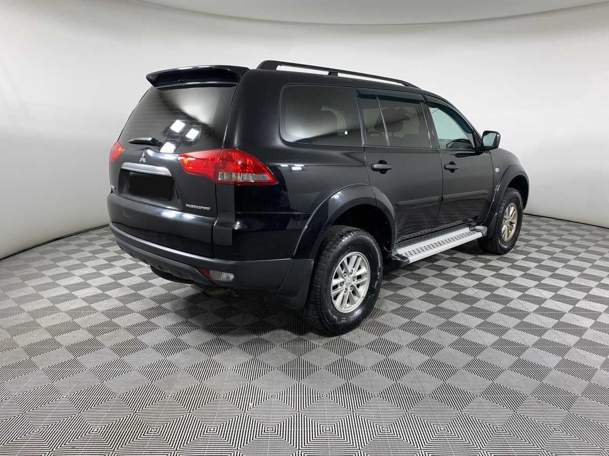 Mitsubishi Pajero Sport с пробегом — 2014 год. Фото: #4